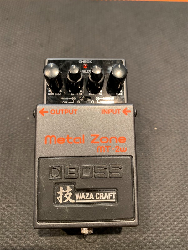 BOSS MT-2Wの画像